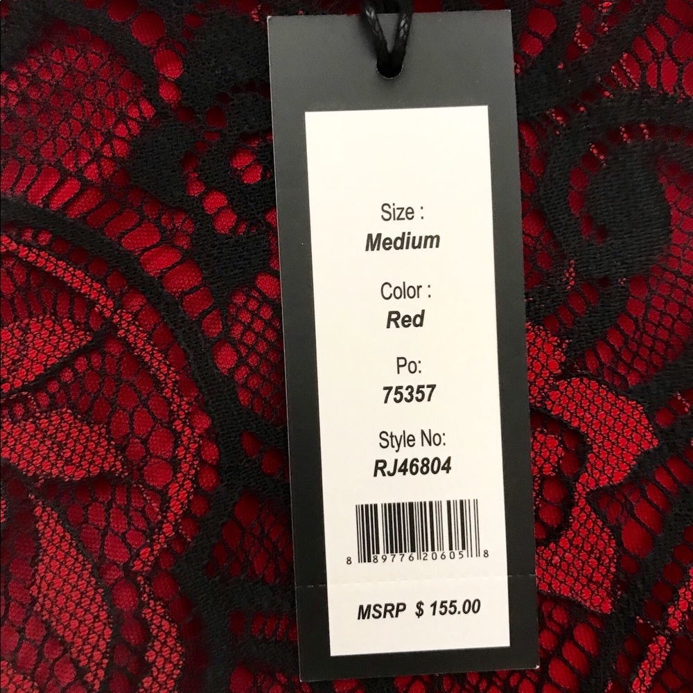 🎉HP🎉R&J Couture Lace Flare Cuff Top - Picture 7 of 8